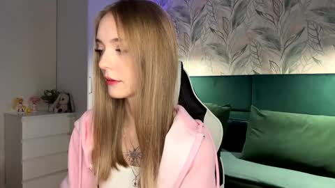 Jessica online show from October 28, 4:46 pm