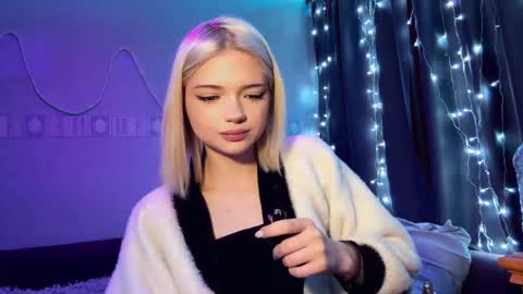 Stacy online show from April 20, 10:02 pm