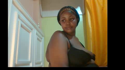 sweet52537 online show from November 26, 10:22 pm