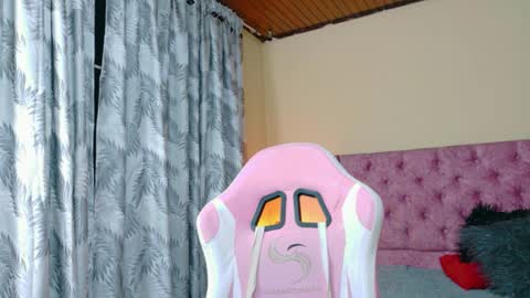 sweet__thang online show from April 5, 3:38 am