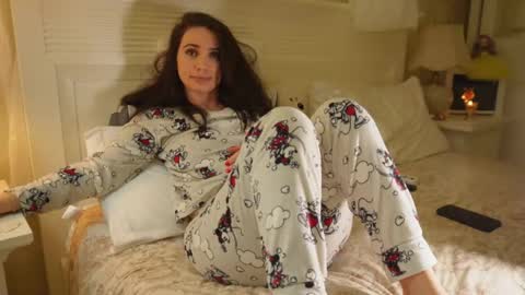 free  online show from December 14, 1:28 pm