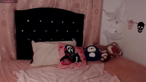 Hannah online show from November 8, 10:09 am