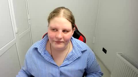 Karla online show from May 19, 12:12 pm