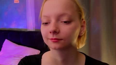 Lana online show from May 8, 5:38 pm