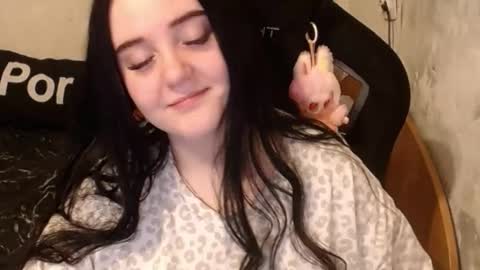 Snapshot of sweet_my_dream chatting on October 7, 3:49 pm sweet_my_dream online show from October 7, 3:49 pm