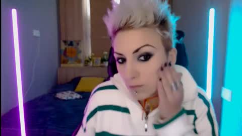 sweet_n_strong online show from February 8, 12:42 pm