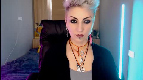 sweet_n_strong online show from February 1, 6:34 am