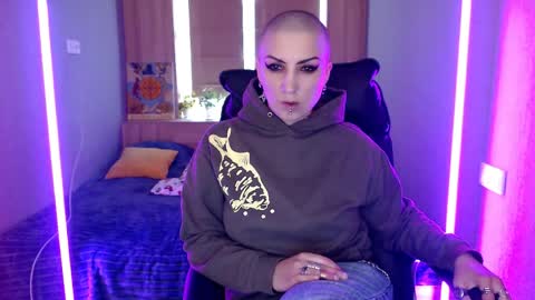 sweet_n_strong online show from April 9, 5:54 am