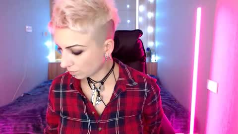 sweet_n_strong online show from December 19, 8:06 am