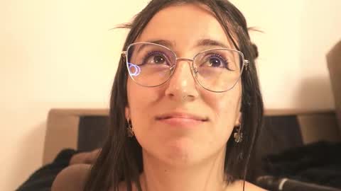 Sammy Lauren online show from February 25, 9:35 pm