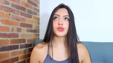 sweet_sophie_7 online show from November 16, 9:26 pm