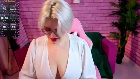 sweetalt online show from October 14, 9:23 am