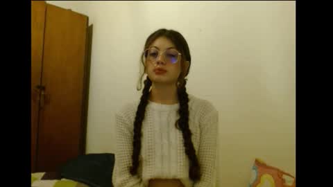 sweetcalm_ online show from February 27, 4:01 am