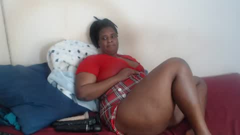 sweetdarkmadam online show from May 22, 8:56 am