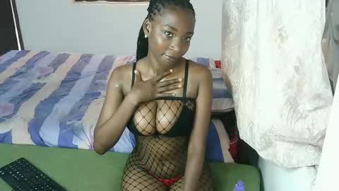 sweetdavinnah online show from November 12, 3:48 am