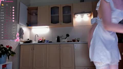 sweeteRose online show from October 26, 4:24 pm