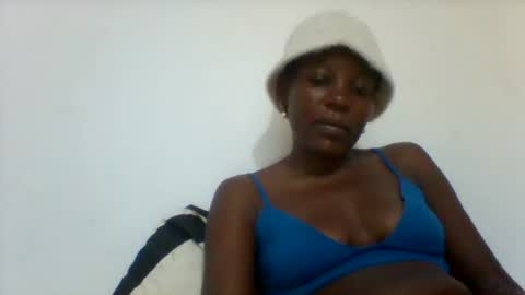 Snapshot of sweetfel chatting on October 7, 4:28 am sweetfel online show from October 7, 4:28 am
