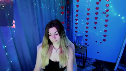 sweetfoyou online show from April 12, 7:55 am