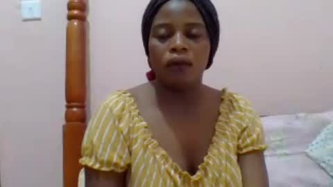 sweetib1 online show from July 14, 6:40 am