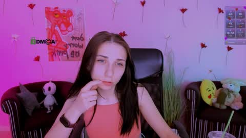 Chloe online show from April 2, 2:25 pm