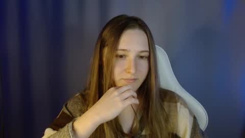 Annie online show from September 15, 8:27 pm