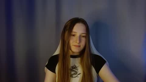 Annie online show from September 13, 7:44 pm