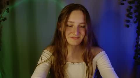 Annie online show from September 26, 8:06 pm