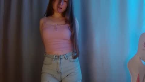 Annie online show from March 23, 8:37 pm