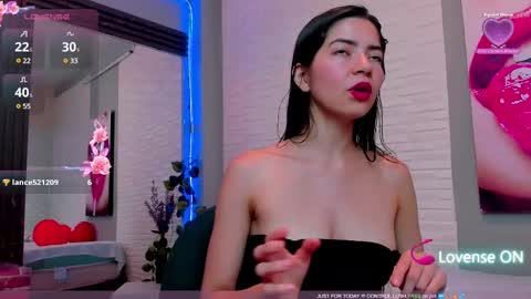 Snapshot of sweetieandjuiicy chatting on February 26, 4:27 pm Call me Nataly online show from February 26, 4:27 pm
