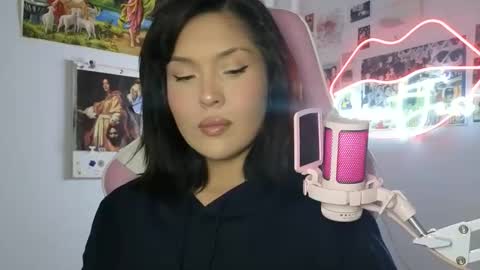 SweetJess online show from April 4, 3:27 am