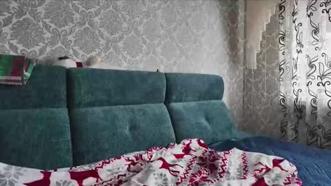 sweetliaison online show from February 27, 7:41 am