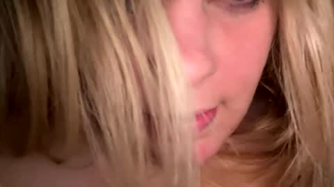 Lisa  online show from March 24, 12:43 pm