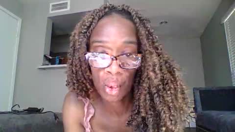 Snapshot of sweetness_cool chatting on October 19, 4:42 pm sweetness_cool online show from October 19, 4:42 pm