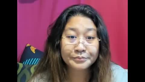 Snapshot of sweetpilipina88 chatting on February 18, 7:32 am MIA online show from February 18, 7:32 am