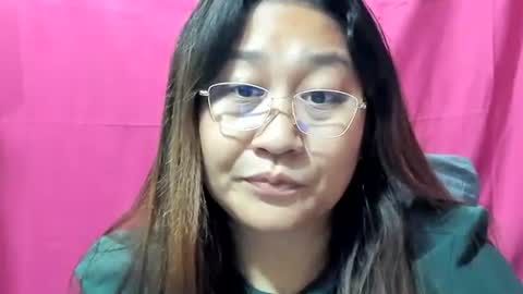 Snapshot of sweetpilipina88 chatting on December 16, 11:18 pm MIA online show from December 16, 11:18 pm