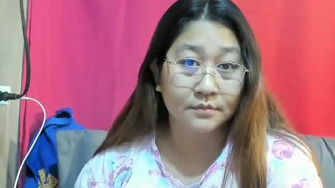 Snapshot of sweetpilipina88 chatting on March 1, 8:34 am MIA online show from March 1, 8:34 am