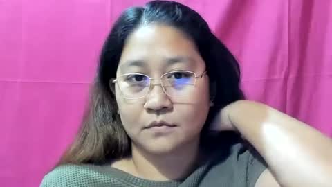 Snapshot of sweetpilipina88 chatting on December 22, 8:38 am MIA online show from December 22, 8:38 am