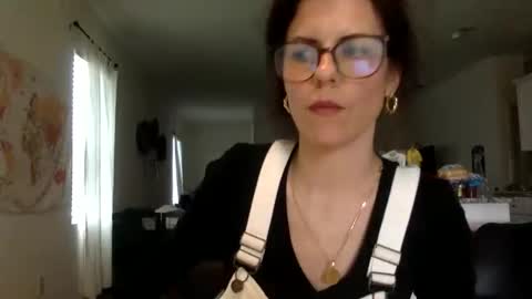 sweetriddance online show from April 14, 7:14 pm