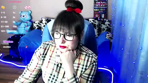 Snapshot of sweetsunnymila chatting on December 9, 10:54 am HelloI amShy Charming Mila-Nice to meet you and Welcome I am not a nude model  Sometimes a smile is all that we need online show from December 9, 10:54 am