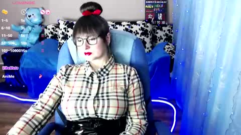 Snapshot of sweetsunnymila chatting on December 11, 10:36 am HelloI amShy Charming Mila-Nice to meet you and Welcome I am not a nude model  Sometimes a smile is all that we need online show from December 11, 10:36 am