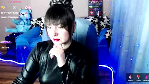 Snapshot of sweetsunnymila chatting on December 5, 10:55 am HelloI amShy Charming Mila-Nice to meet you and Welcome I am not a nude model  Sometimes a smile is all that we need online show from December 5, 10:55 am