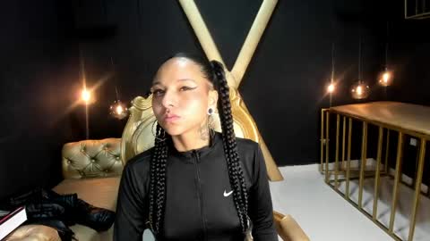 Sweett pleasure online show from May 18, 2:45 pm