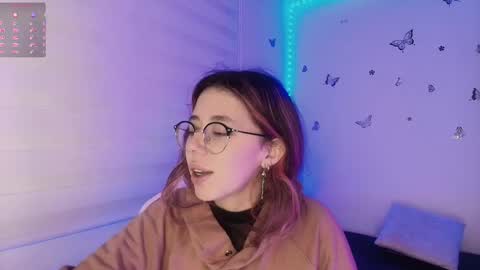 Veronica Independent Model online show from November 15, 10:49 am