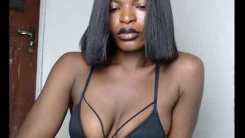 sweetxxboobsx online show from November 17, 8:53 pm