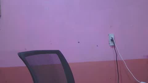 sweety_curvy09 online show from March 20, 11:42 pm