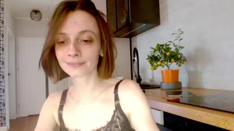 sweetycherrylove online show from May 11, 4:15 pm