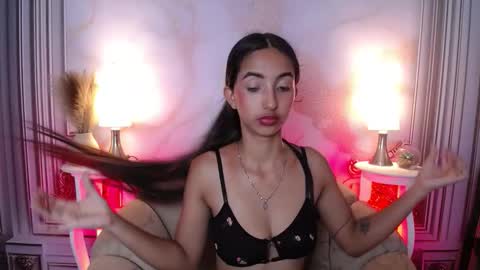 LAURA online show from January 5, 5:27 pm