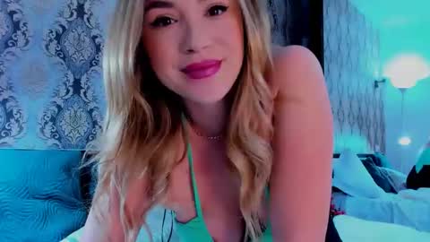 Ecaterina online show from December 1, 11:40 pm