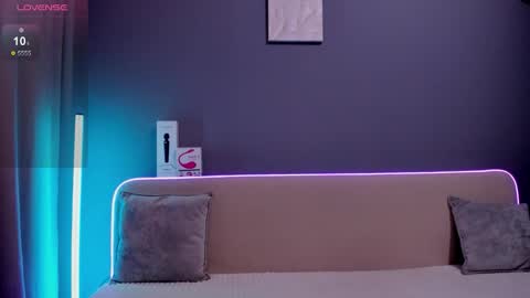 Ana online show from September 18, 2:21 am