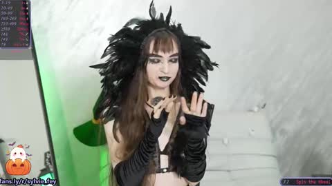 Snapshot of sylvie_fey chatting on October 20, 11:19 pm Sylvie online show from October 20, 11:19 pm